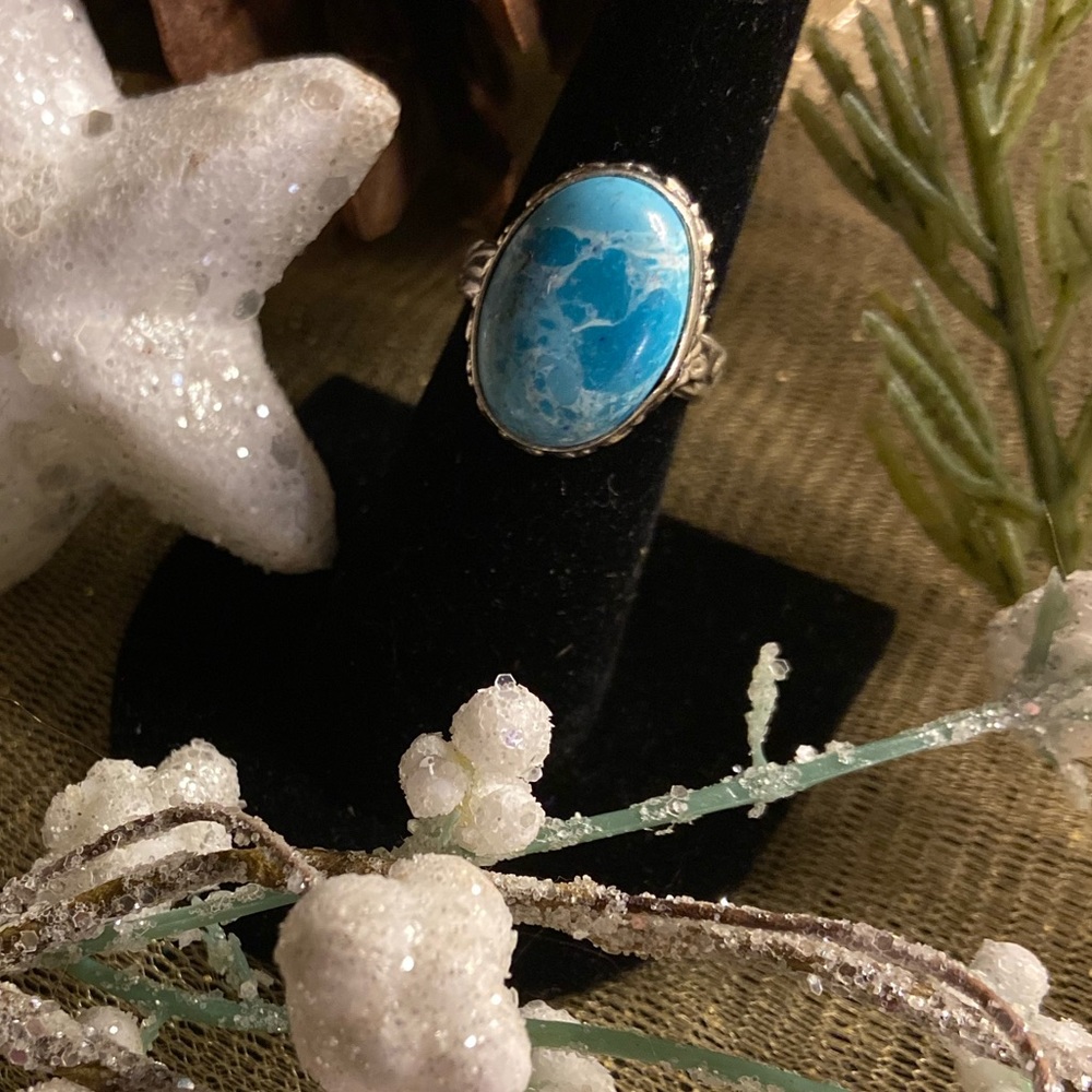 Lab created Larimar Ring Sz 8 set in 925 Sterling Silver